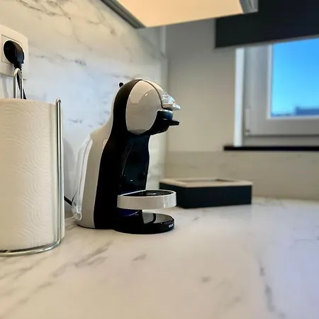 Modern Business Flat - Courts Et Moyens Séjours Apartamento Lieja