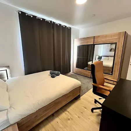 Apartamento Modern Business Flat - Courts Et Moyens Séjours Lieja