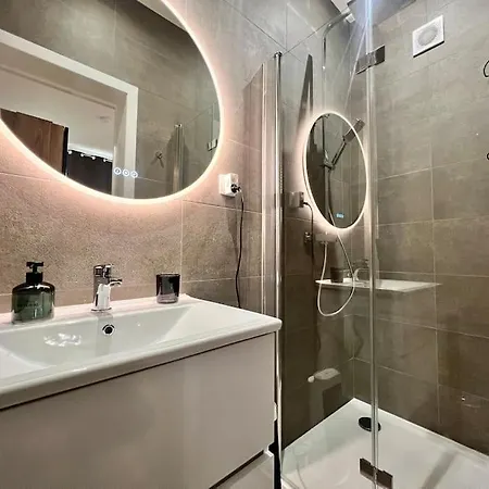 Modern Business Flat - Courts Et Moyens Sejours * Luik