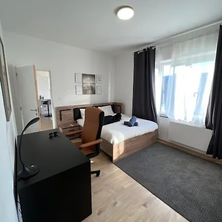 Modern Business Flat - Courts Et Moyens Séjours Apartamento Lieja